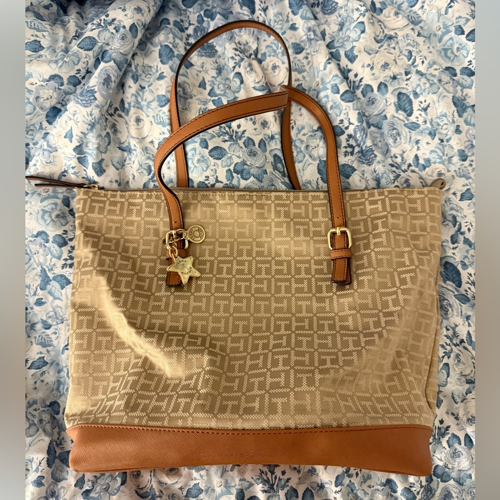 Tommy Hilfiger Tote Bag Purse